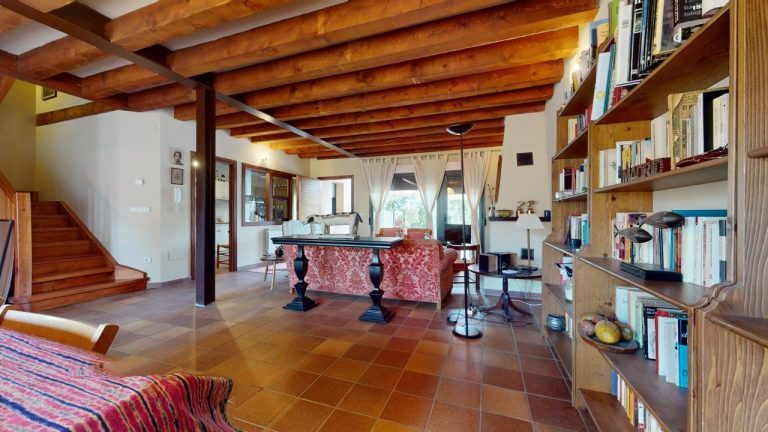 La-Vega-11-La-Cuesta-08272024_054711